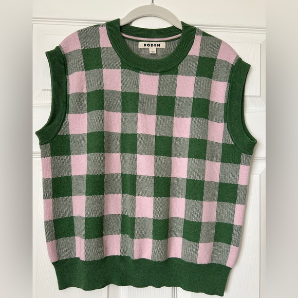 Boden Sweaters - Boden Pink and Green Check Gingham Sweater Vest